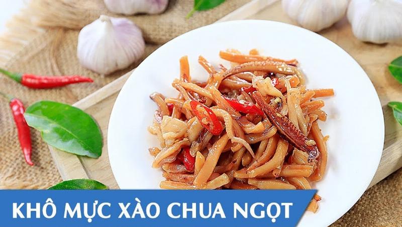 Cac buoc che bien mon muc kho xao chua ngot tai nha